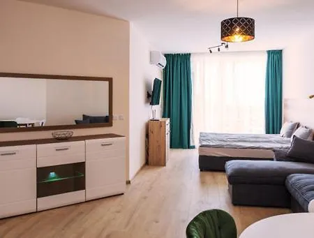 아파트 малена сарафово *